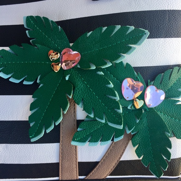 Betsey Johnson Palm Tree Black & Bone Tote 🌴 - Picture 2 of 6