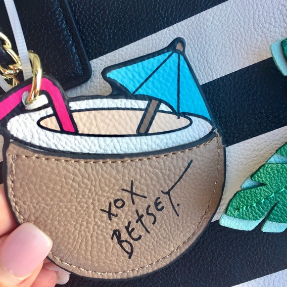 Betsey Johnson Palm Tree Black & Bone Tote 🌴 - Picture 3 of 6