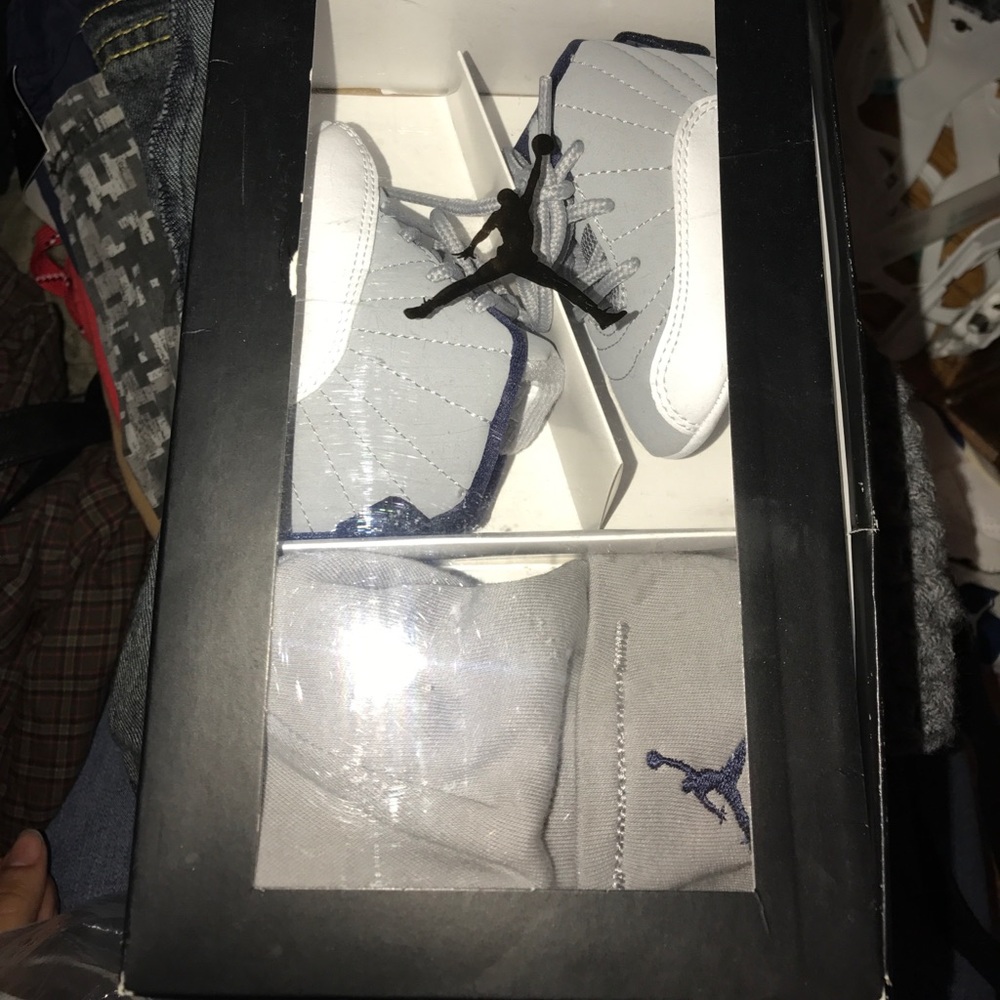 Jordan 12 retro gift pack