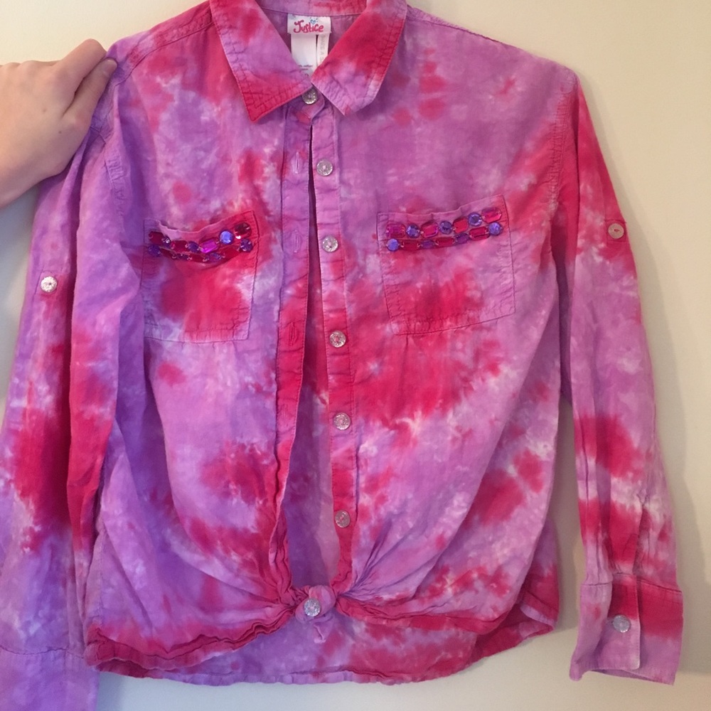 Justice girls top with gems. size 10