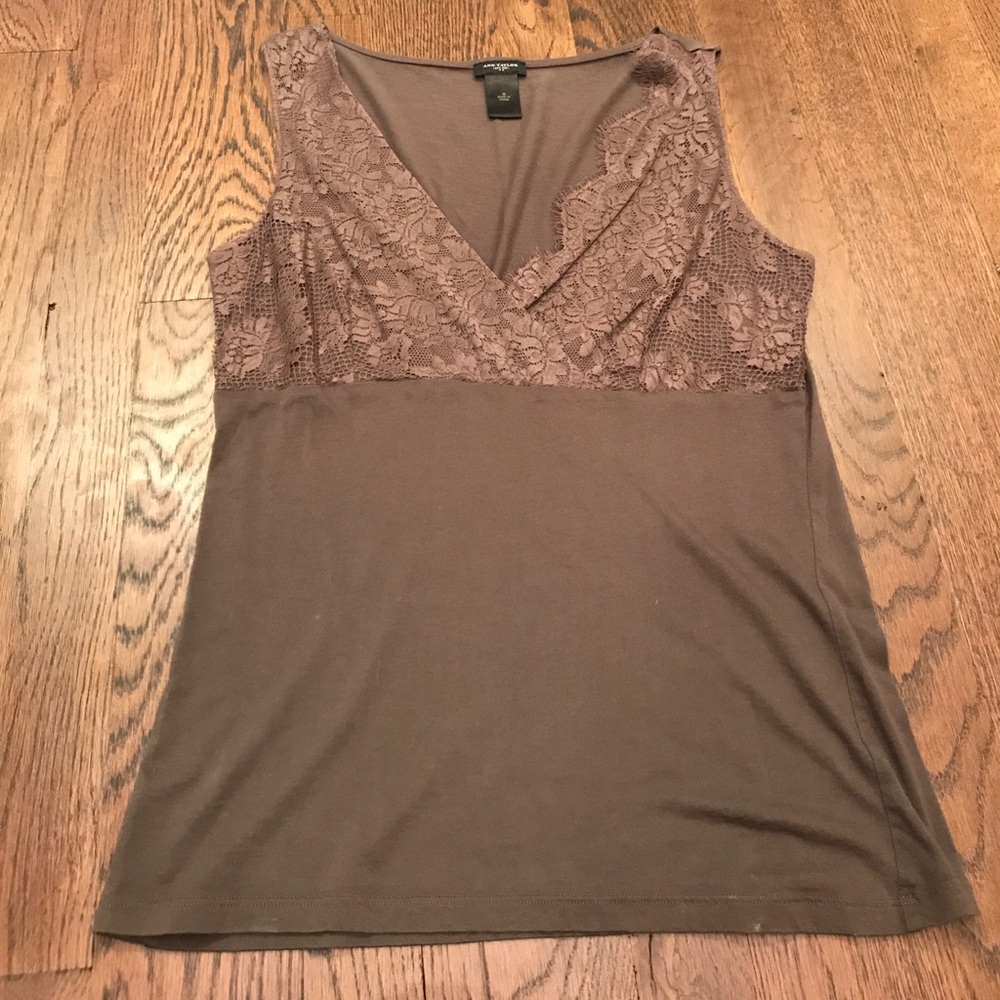 Beautiful Ann Taylor tank