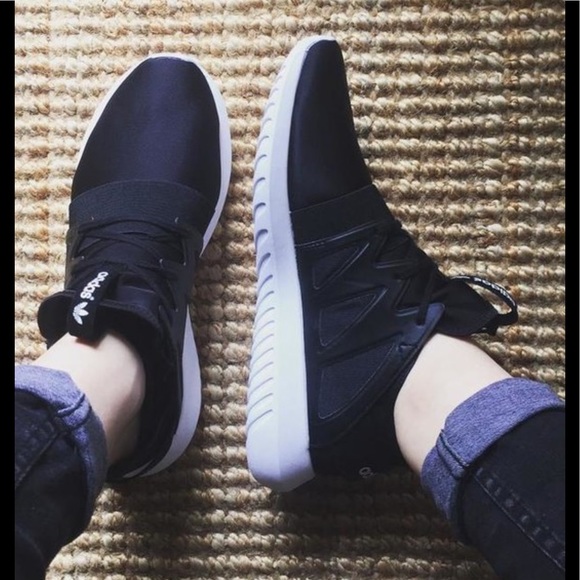 adidas Shoes - Adidas Tubular Viral