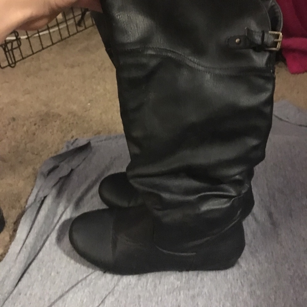 Black boots