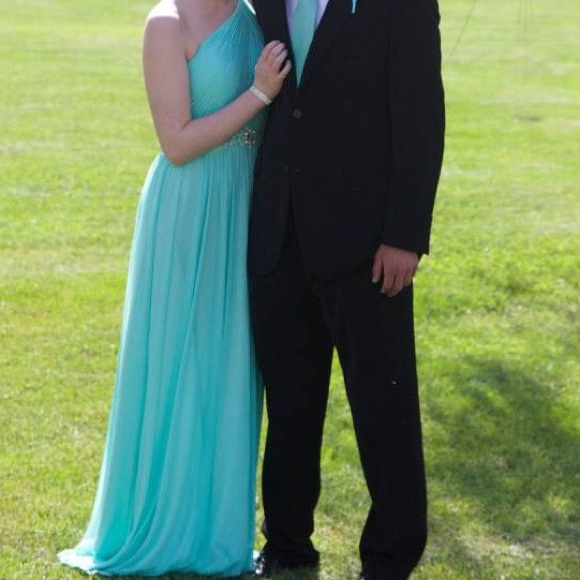 One Shoulder Temptation Evening Gown - Picture 4 of 4