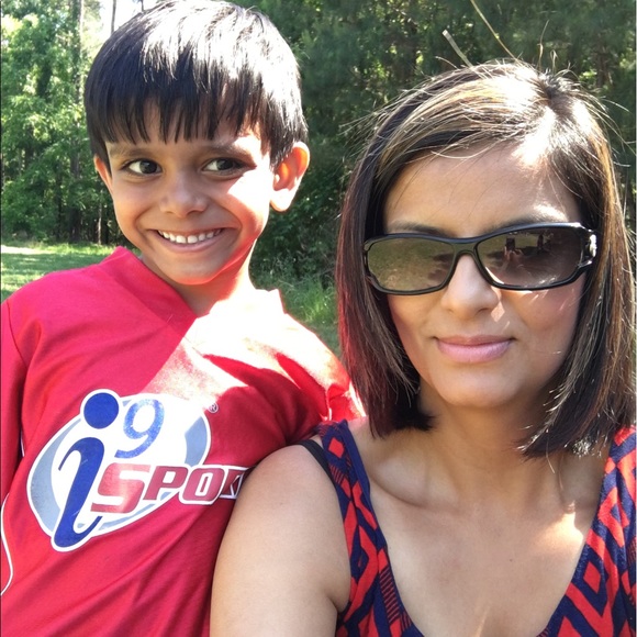 Meet your Posher, Monika - Picture 1 of 1