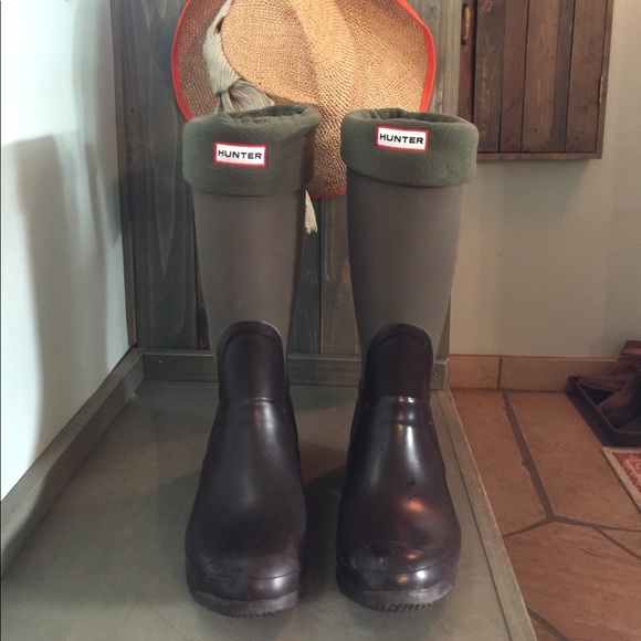 Hunter Shoes - Hunters w socks! Like new