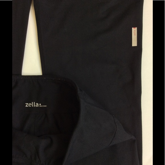 SOLD Zella "Barely Flare Booty" Pants - Picture 5 of 6