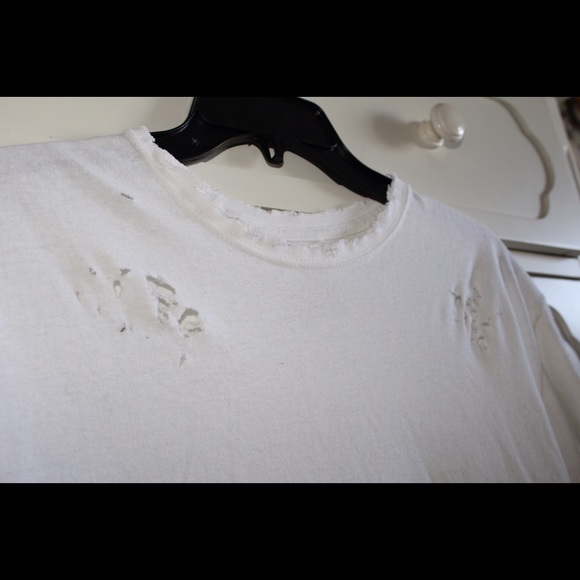 Ripped tee - Picture 3 of 4