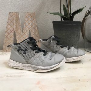 🏀Curry gray sneakers size 9c 🏀