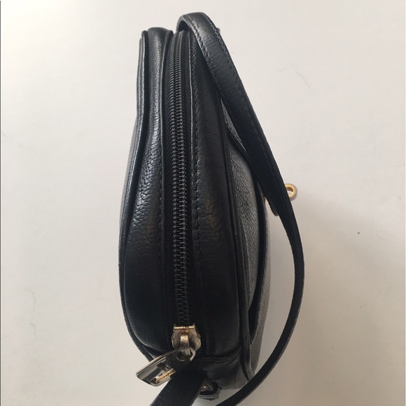 HOLD Lance Shoulder Bag - Picture 3 of 7