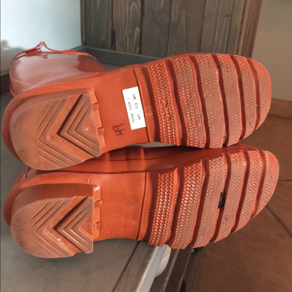 Orange hunter boots - Picture 3 of 4
