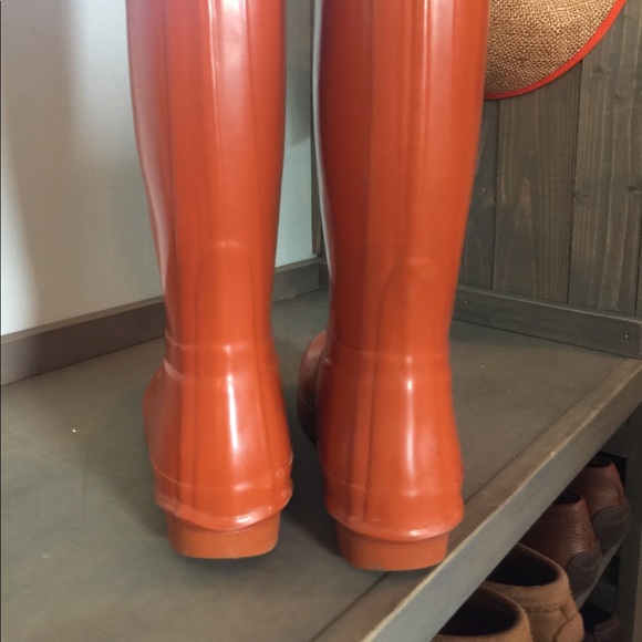 Orange hunter boots - Picture 2 of 4