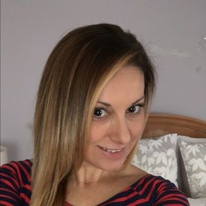 Meet your Posher, Rosana