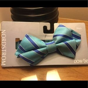 Nordstrom kids bow tie NWT