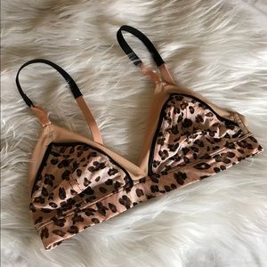 Sexy cheetah print bralette 💗 size small