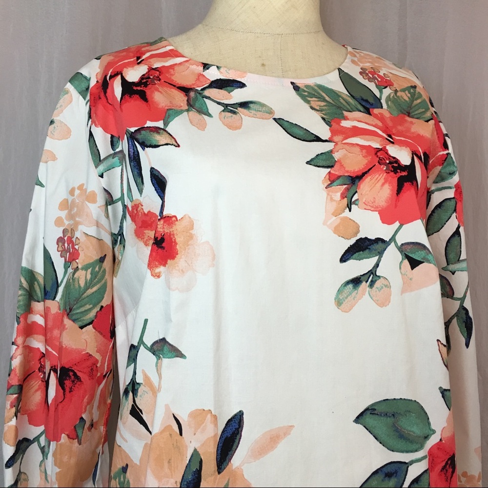 LAST ONE!! Jessa Floral Cotton Tunic Tie Sleeve - Picture 3 of 8