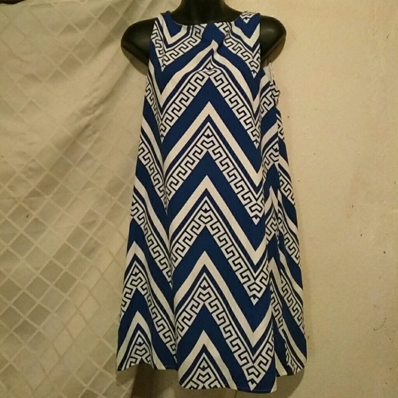 Blue & White Chevron? pattern Shift dress - Picture 2 of 3