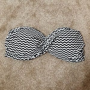 Strapless bikini top