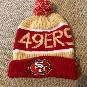 San Francisco 49er Pom beanie