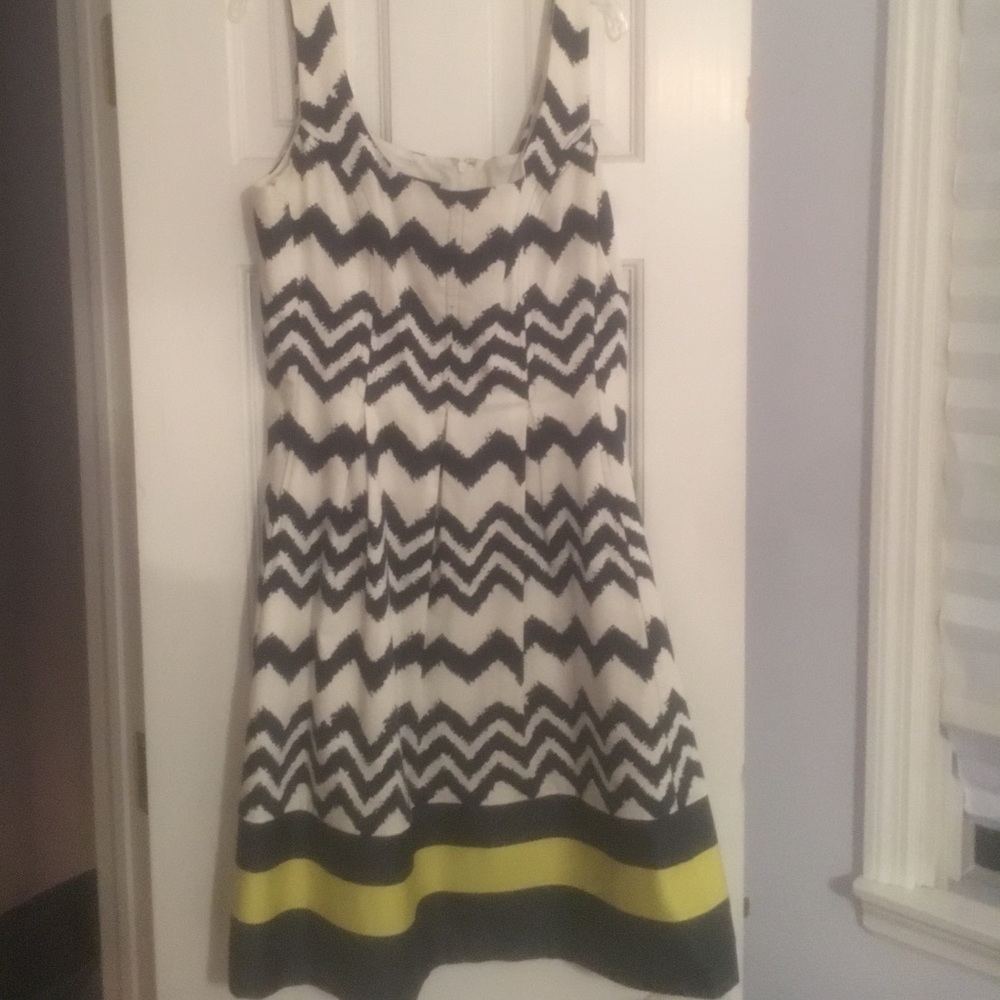 Zig zag colorblock dress