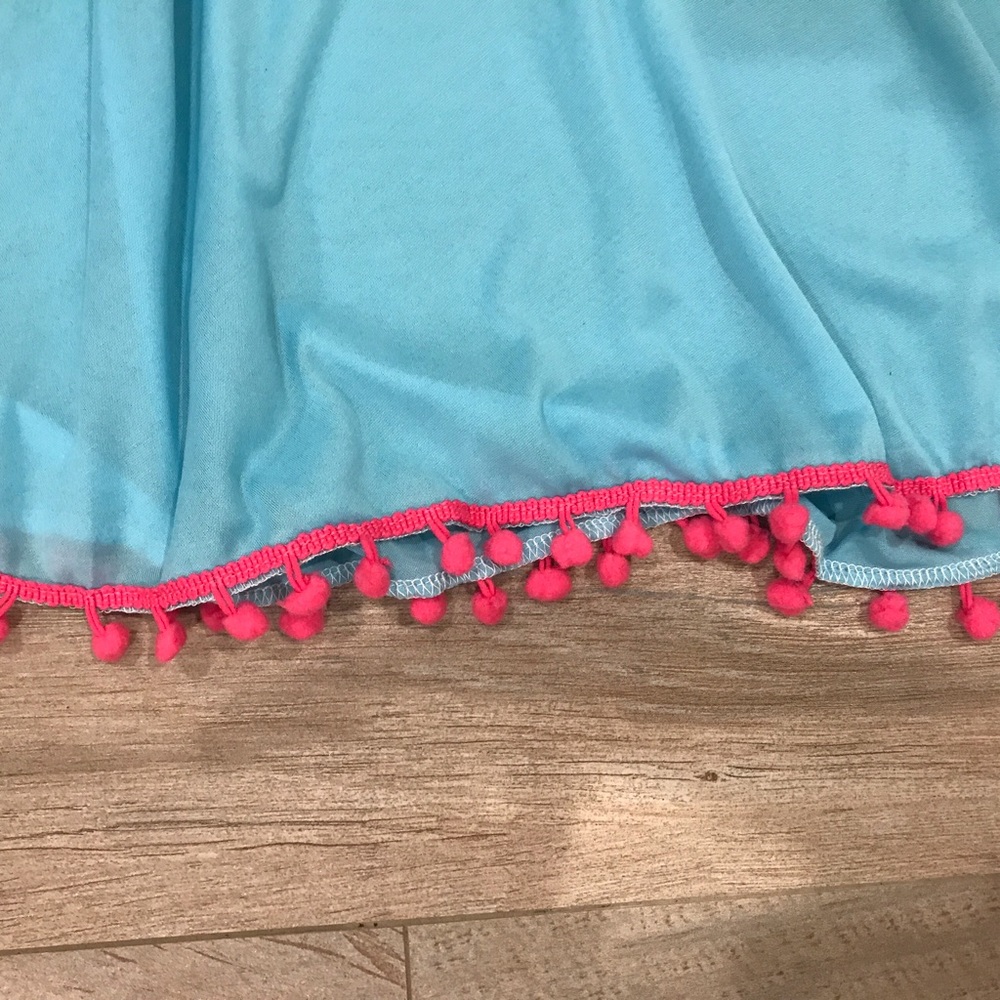 Pom-pom Beach Poncho - Picture 4 of 6