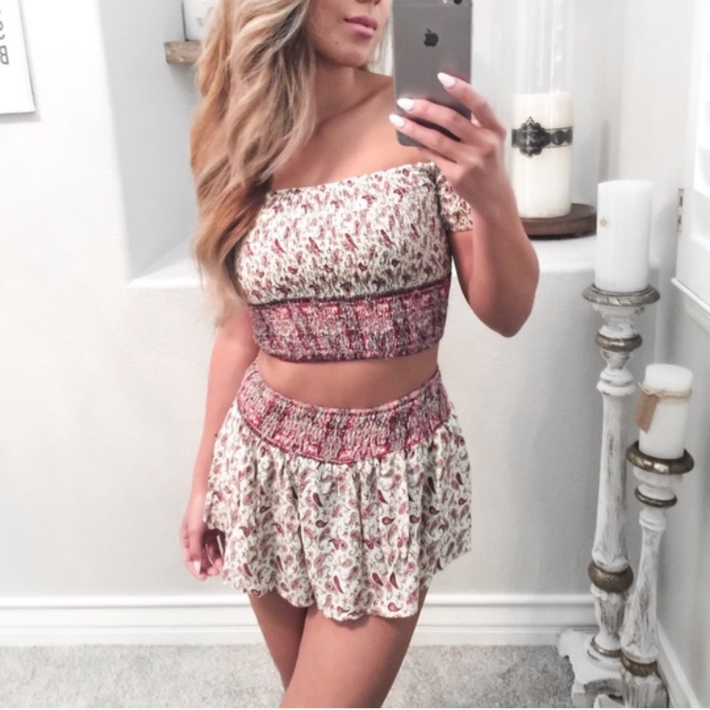 2 piece paisley outfit