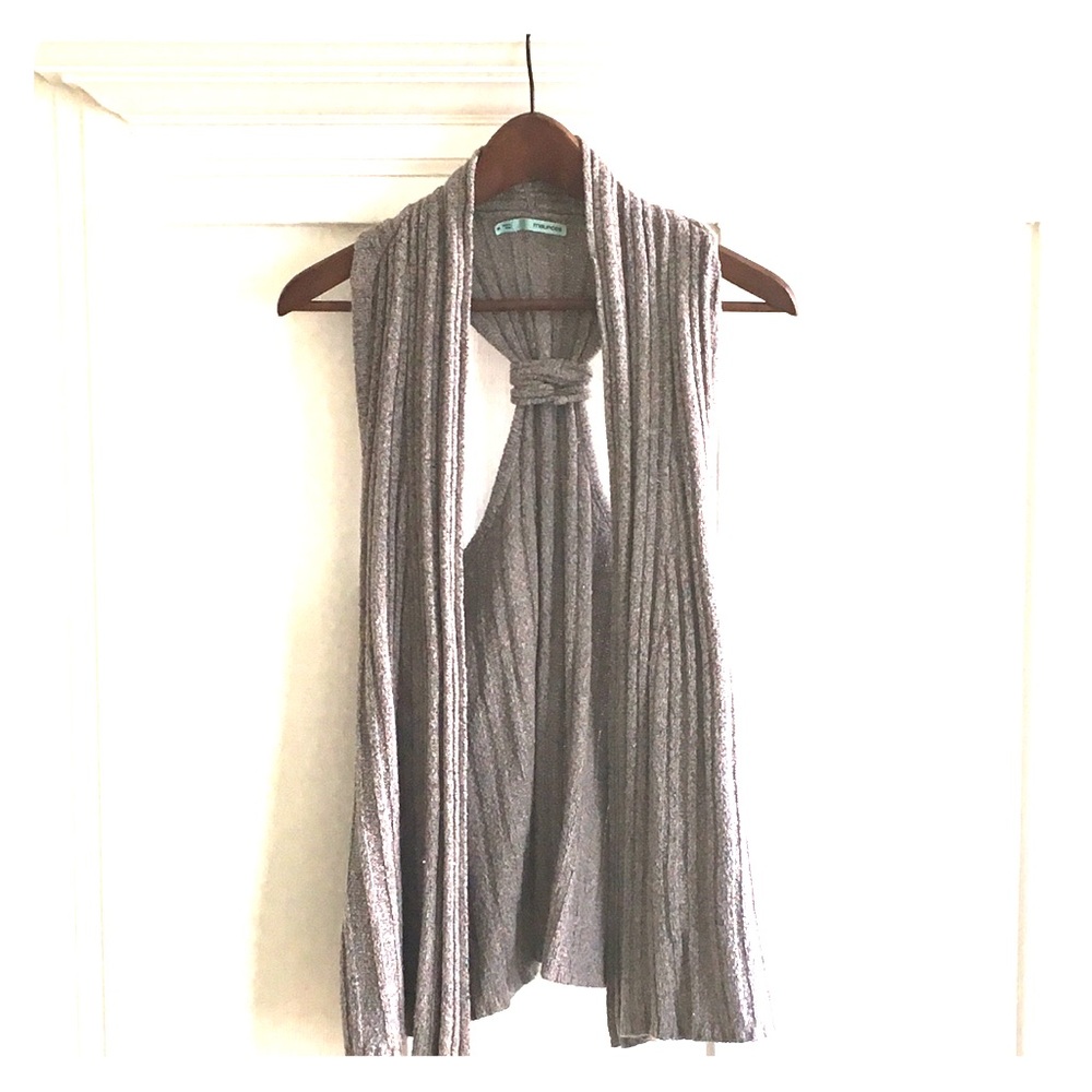 beautiful sweater vest by maurices