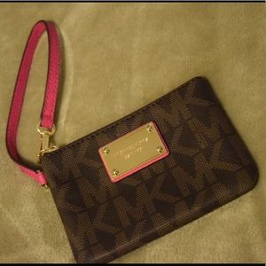 Michael Kors Wristlet