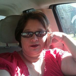 Meet your Posher, Anita