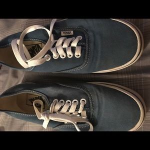 Gently Used Vans