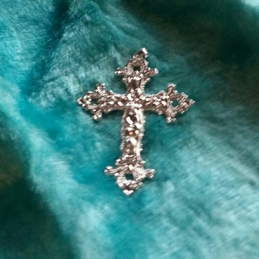 Cross pendent