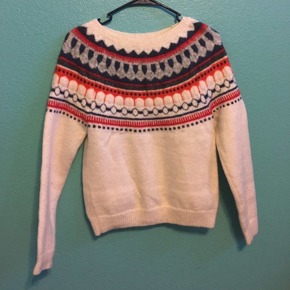 Gap sweater
