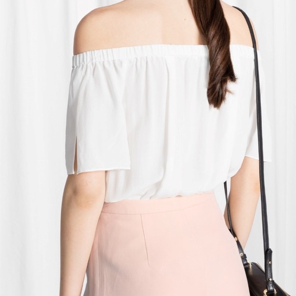 & other stories Flowy Off Shoulder Top - Picture 2 of 4