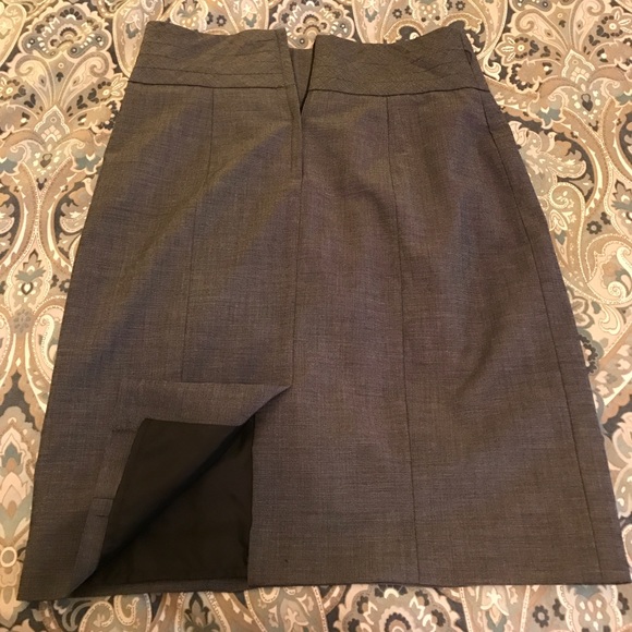 H&M High Waist Grey Pencil Skirt - Picture 2 of 4
