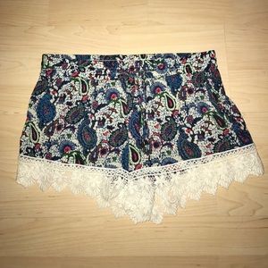 Floral print flowy shorts