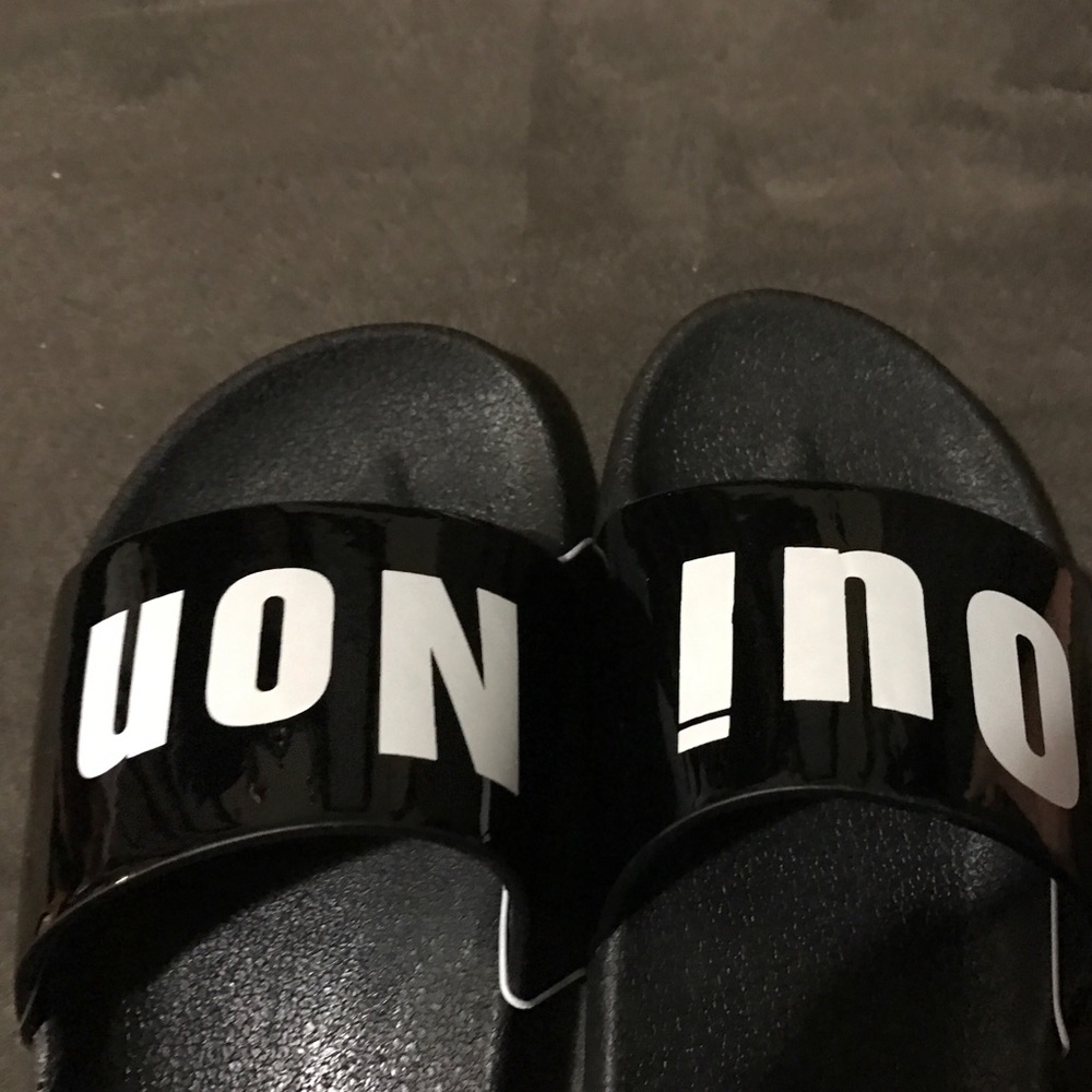 ❌Sold Out❌Trendy and comfy slide sandals - Picture 4 of 5