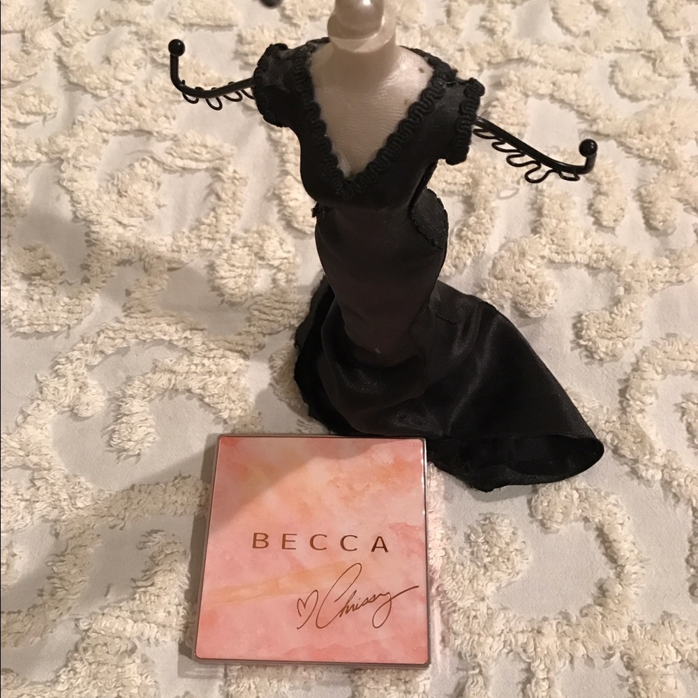 Becca and Chrissy palette💐