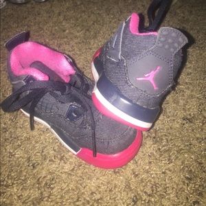 Toddler girl Jordan's size 6