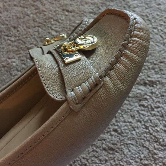 MK Leather Loafers - Picture 4 of 4