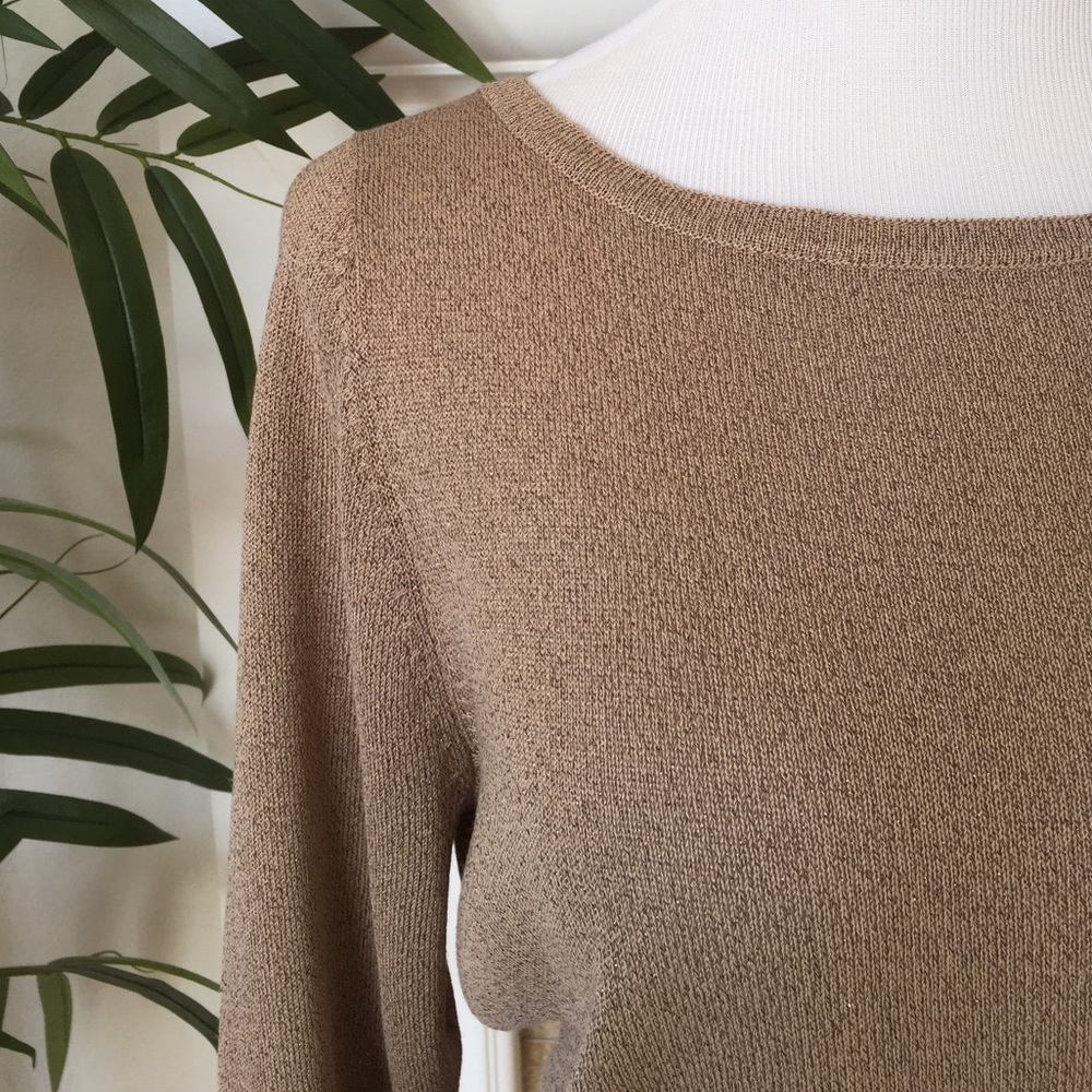 Brown top with a hint of gold