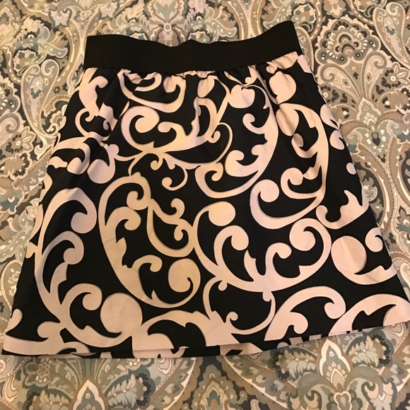 Ann Taylor Loft Black Damask Print Skirt - Picture 1 of 4