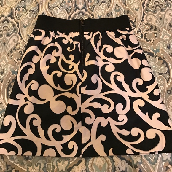 Ann Taylor Loft Black Damask Print Skirt - Picture 2 of 4