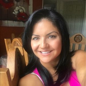 Meet your Posher, Beatriz