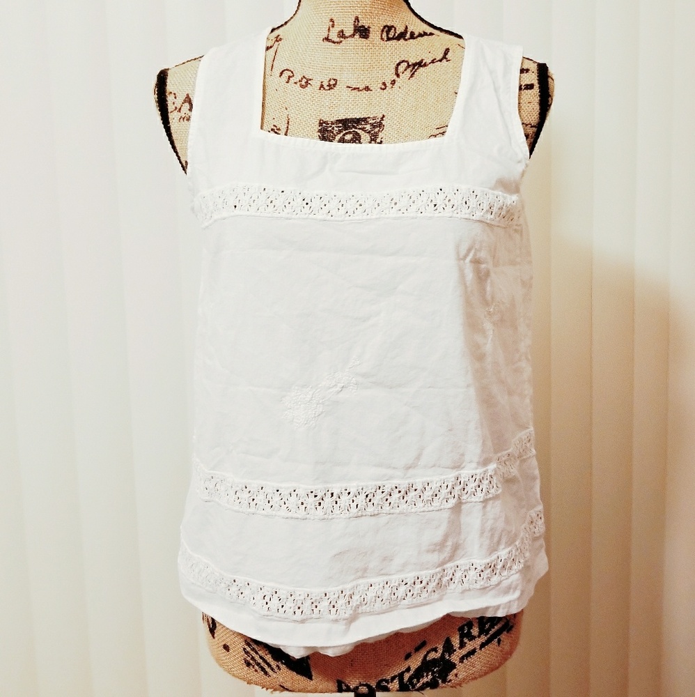 white top - Picture 3 of 4