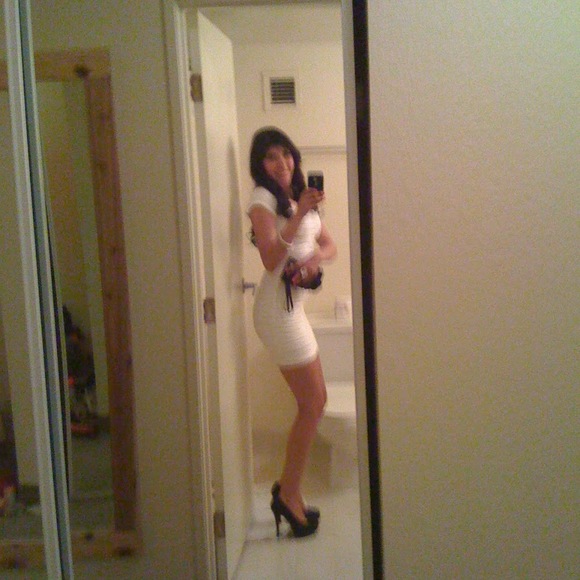 Meet your Posher, Carla - Picture 1 of 1