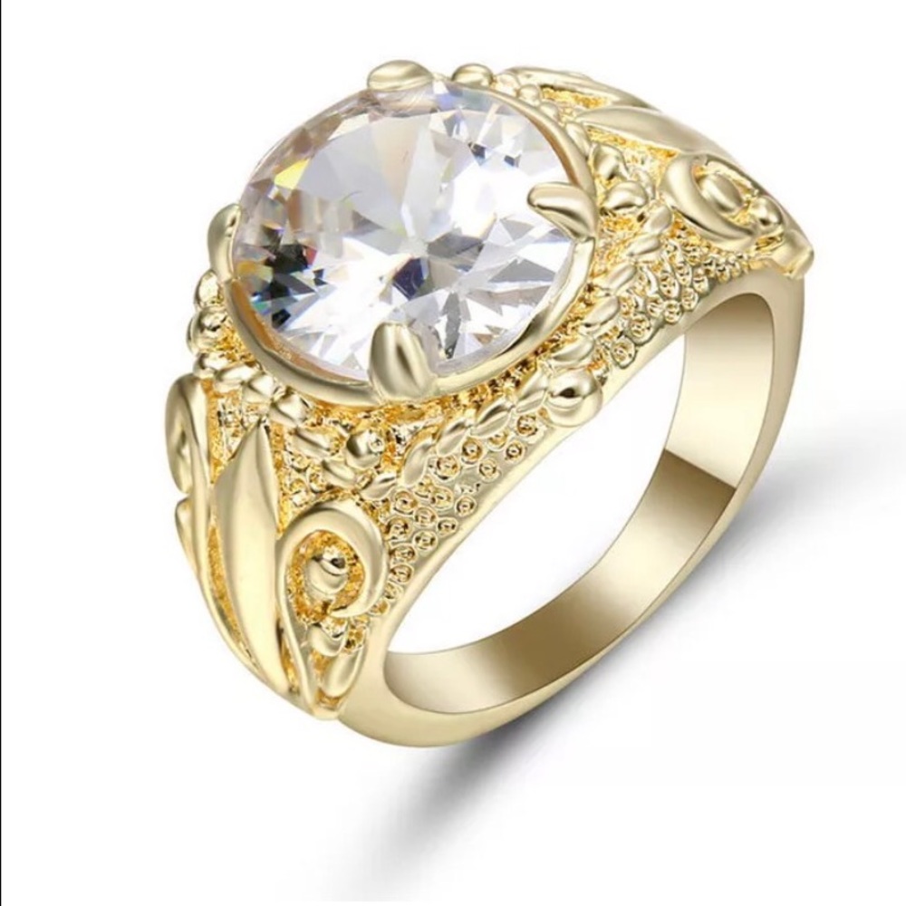 WHITE SAPPHIRE RING