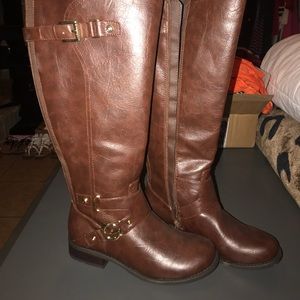 Guess boots