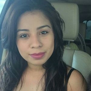 Meet your Posher, Julieta