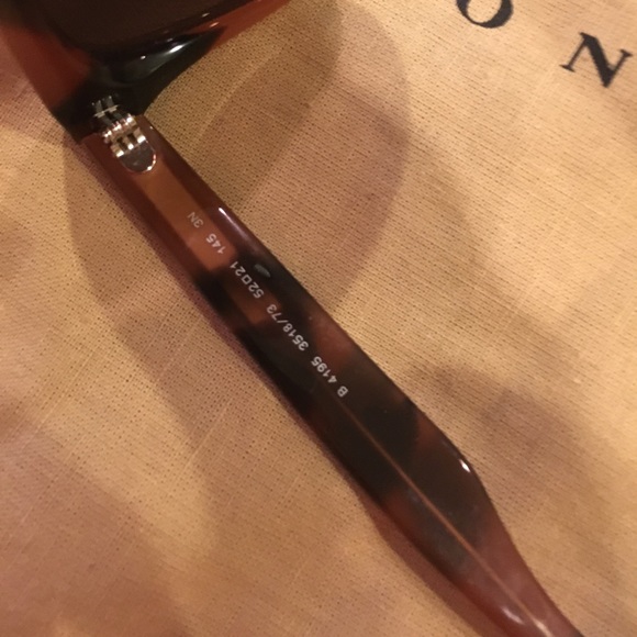 NWOT Burberry Side Logo Tortoise Sunglasses WBCASE - Picture 5 of 8