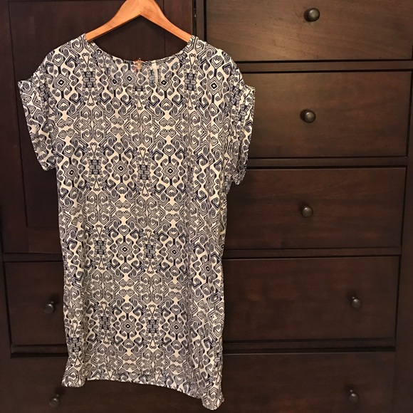 Blue and Cream Polyester Dress - Picture 1 of 3